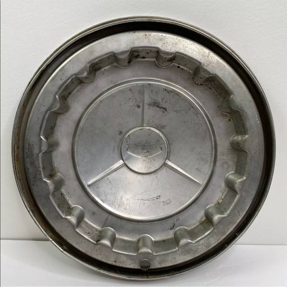 1957 Chevrolet Hub Cap 14" Chevy Hubcap Wheel Cover 57 Man Cave Wall Decor - Picture 3 of 5